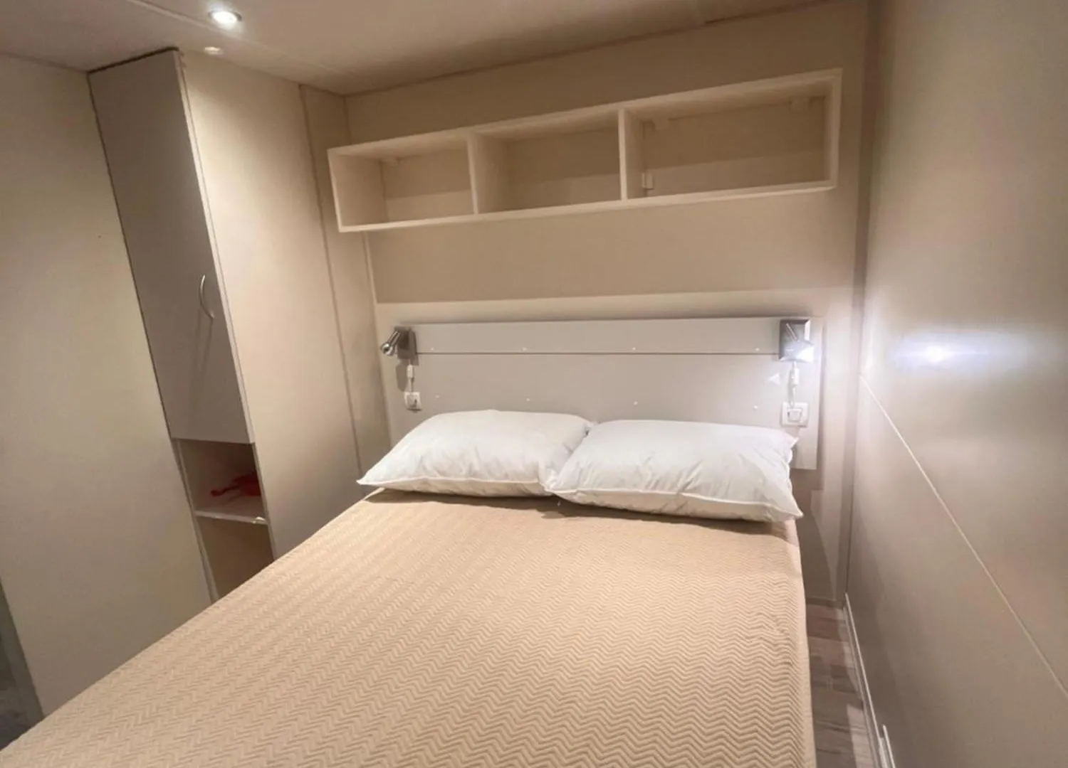 Kemp Mobile Home Ana Mia Biograd Na Moru