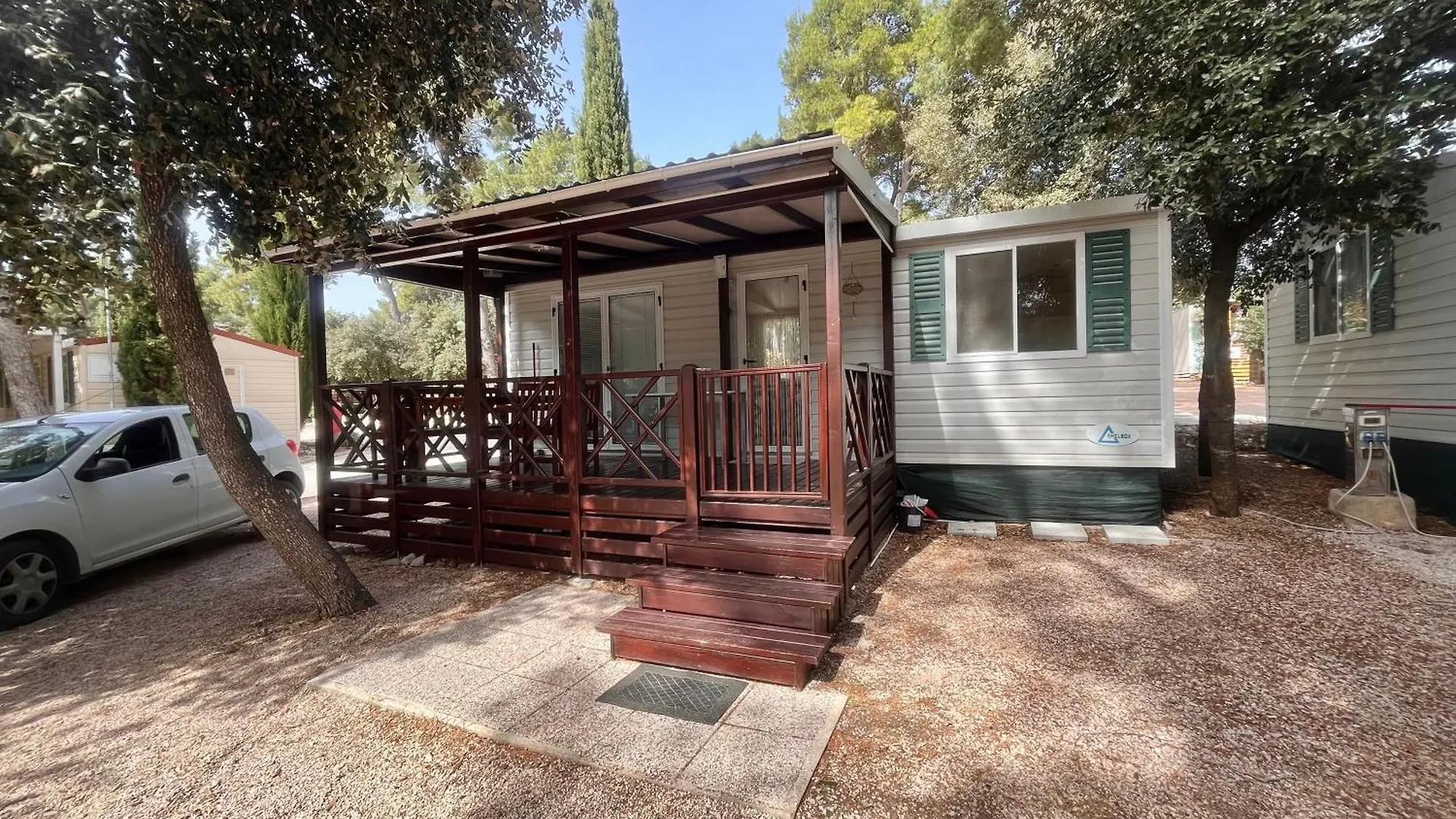 Mobile Home Ana Mia Biograd Na Moru